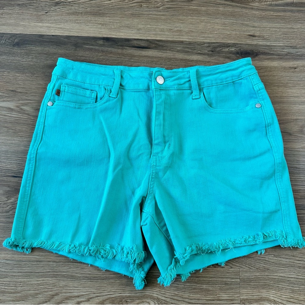 Judy Blue Aquamarine Frayed Hem Mid Rise Denim Shorts Stretch Green‎ XL 4” EUC